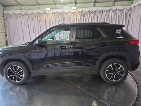 Used 2025 Chevrolet TrailBlazer LT FWD image 6