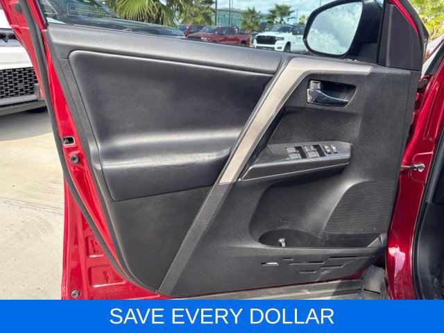 Used 2018 Toyota RAV4 Adventure AWD/4WD image 7
