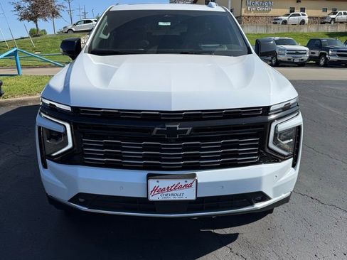 New 2026 Chevrolet Suburban High Country AWD/4WD image 2