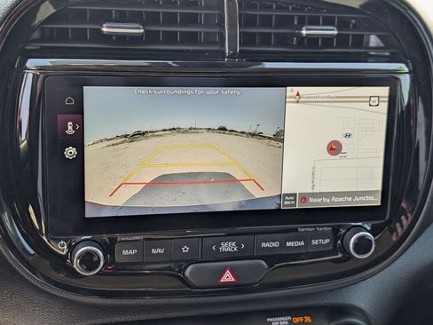 Used 2023 Kia Soul GT-Line w/ GT-Line Technology Package FWD image 18