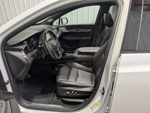 Used 2021 Cadillac XT5 Sportv w/ LPO, Floor Liner Package AWD/4WD image 16