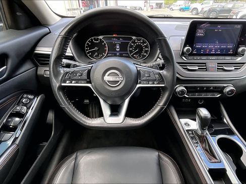 Used 2023 Nissan Altima 2.5 SR image 6