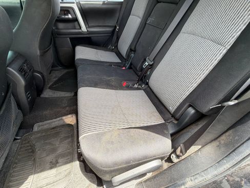 Used 2014 Toyota 4Runner SR5 AWD/4WD image 22
