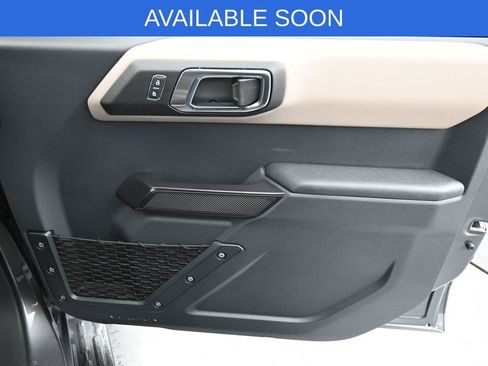 Used 2024 Ford Bronco Wildtrak AWD/4WD image 38