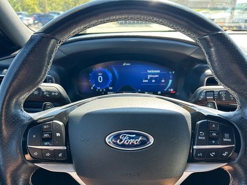 Used 2022 Ford Explorer ST image 27