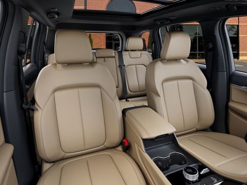 New 2026 Jeep Grand Cherokee Limited w/ Limited Altitude Package AWD/4WD image 16