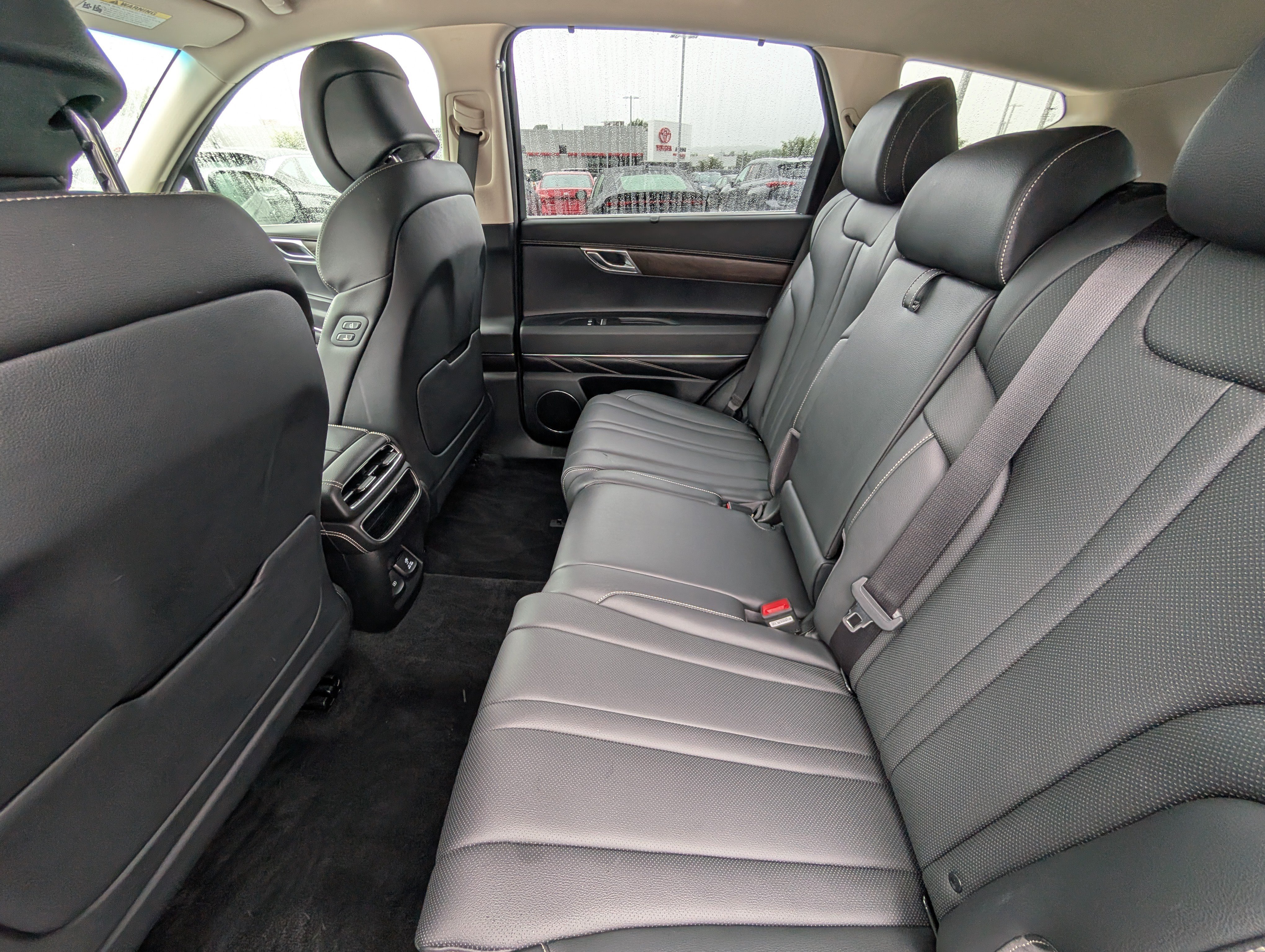Used 2023 Genesis GV80 2.5T AWD/4WD image 16