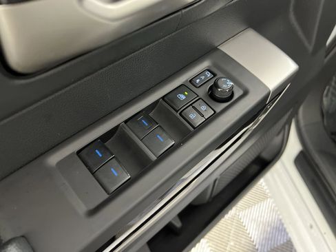 Used 2024 Toyota Tundra Limited image 15