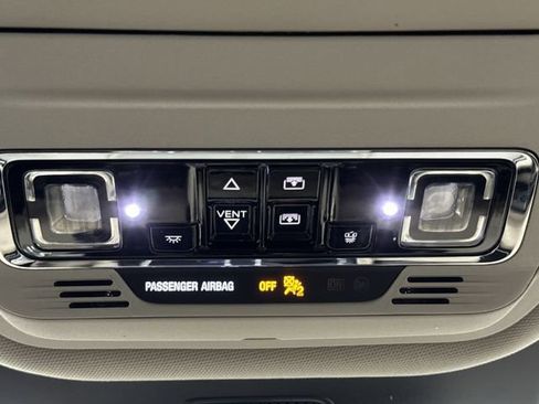 Used 2023 Lincoln Aviator AWD w/ Premium Package image 28