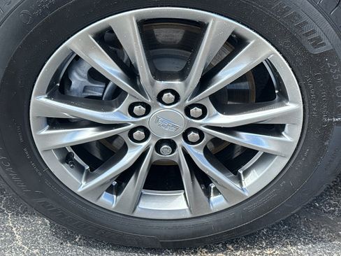 Used 2023 Cadillac XT5 Premium Luxury AWD/4WD image 11