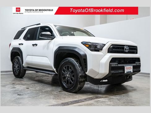 Used 2025 Toyota 4Runner SR5 image 1