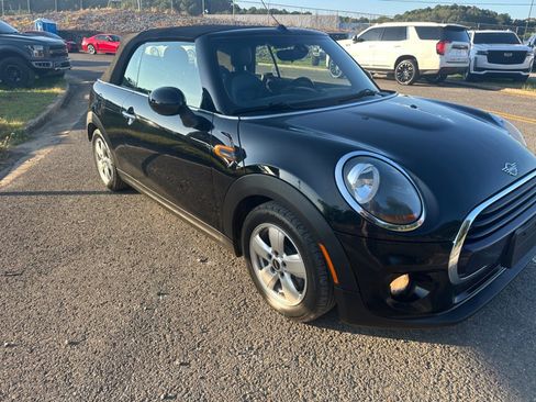 Used 2019 MINI Cooper Convertible w/ Signature Upholstery Package image 4