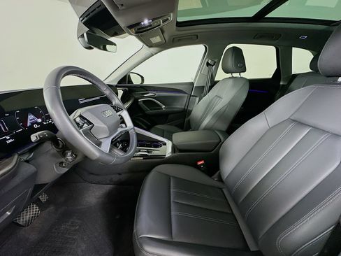 Used 2025 Audi Q5 Premium w/ Convenience Package AWD/4WD image 31