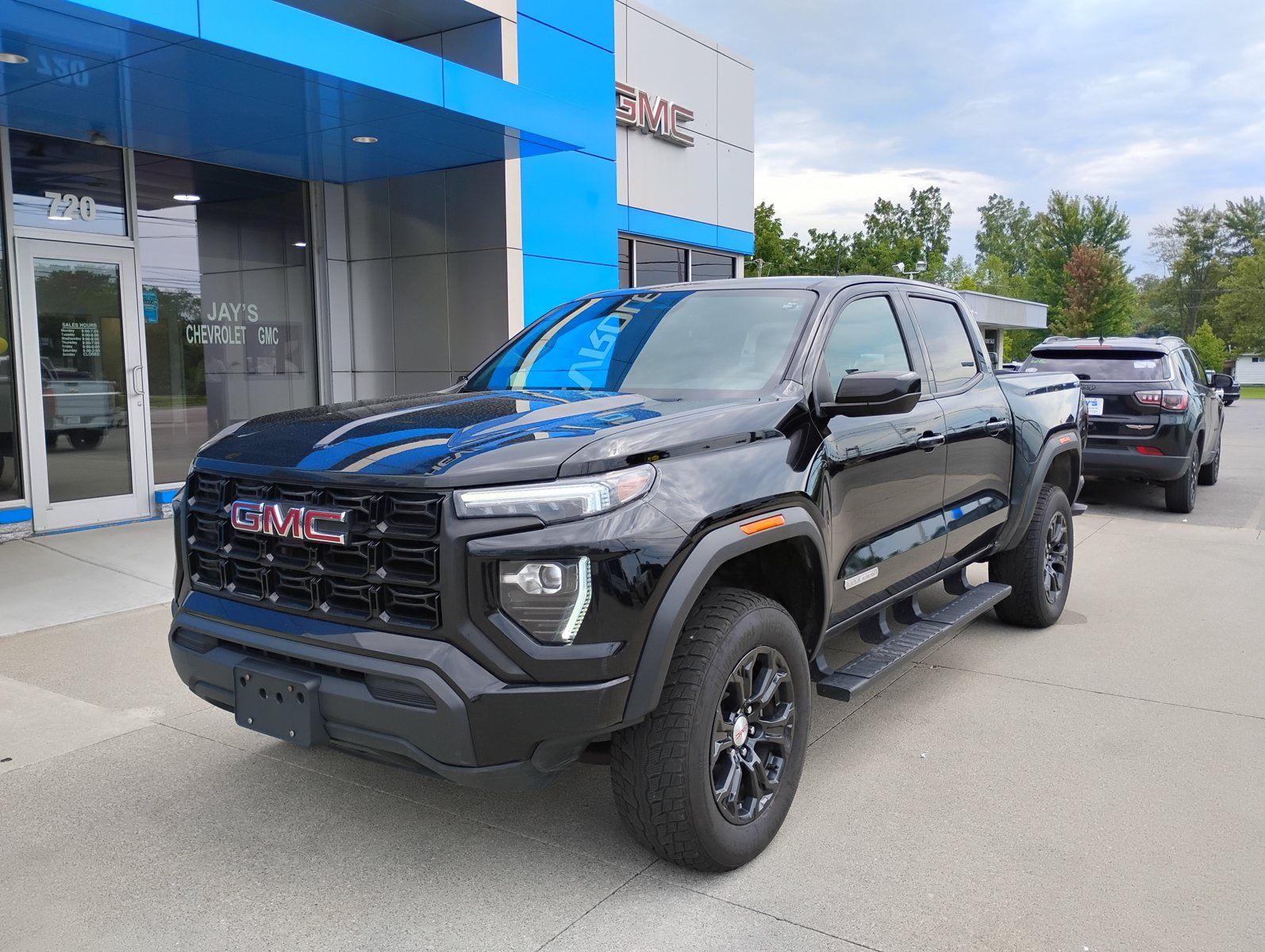 Used 2023 GMC Canyon Elevation AWD/4WD image 14