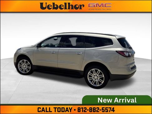 Used 2015 Chevrolet Traverse LT w/ Style and Technology Package FWD image 8