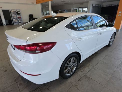 Used 2018 Hyundai Elantra Value Edition FWD image 7