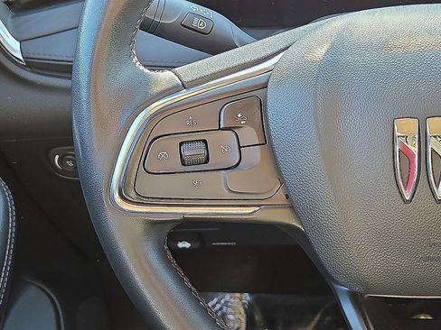 Used 2024 Buick Encore GX Sport Touring image 17