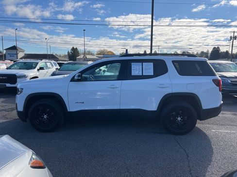 Used 2023 GMC Acadia AT4 w/ Preferred Package image 2