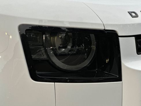 Used 2025 Land Rover Defender 110 S image 12