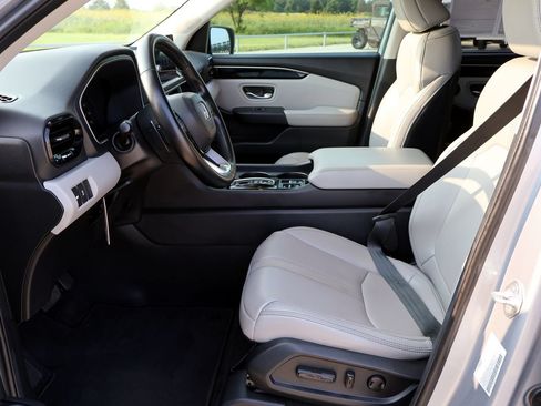 Used 2023 Honda Pilot EX-L image 19