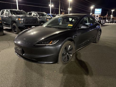 Used 2024 Tesla Model 3 Long Range image 23