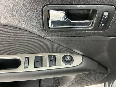 Used 2010 Ford Fusion Hybrid FWD image 37