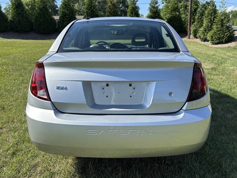 Used 2007 Saturn ION Level 2 w/ Preferred Pkg FWD image 2