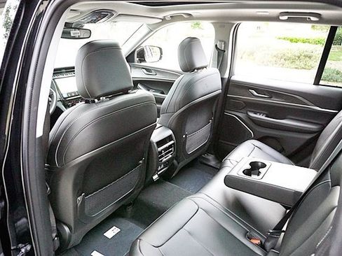 New 2023 Jeep Grand Cherokee 4xe image 21