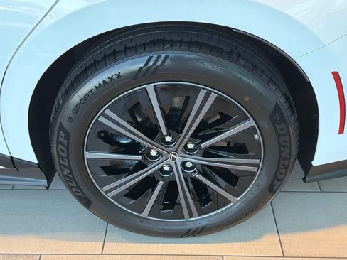 New 2026 Lexus ES 350e FWD image 26