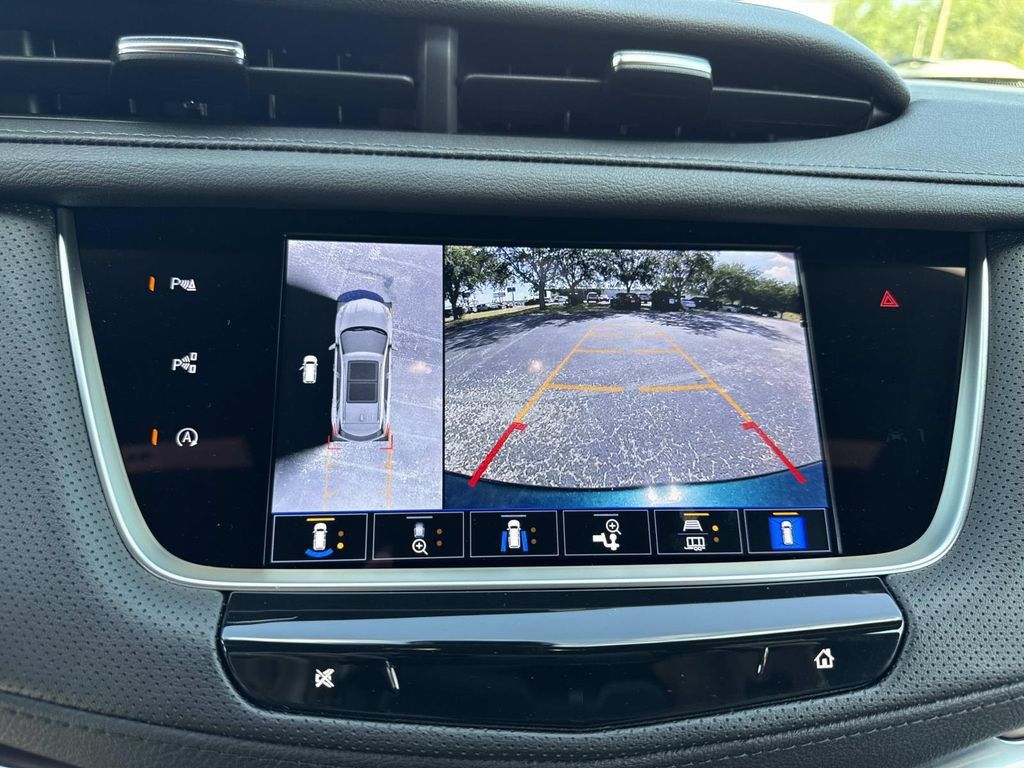 New 2026 Cadillac XT5 Premium Luxury w/ LPO, ONYX Package AWD/4WD image 24