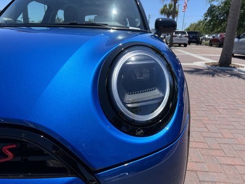Used 2025 MINI Cooper S FWD image 6