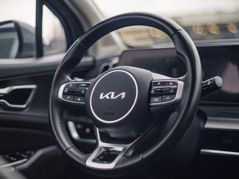 Used 2023 Kia Sportage EX image 22