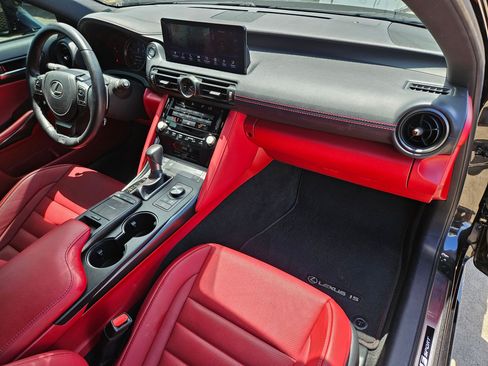 Used 2024 Lexus IS 500 RWD image 32