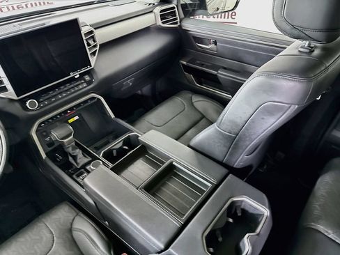Used 2023 Toyota Tundra Limited AWD/4WD image 27