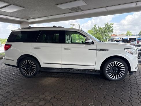 Used 2020 Lincoln Navigator Black Label w/ Cargo Convenience Package AWD/4WD image 4