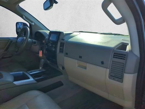 Used 2014 Nissan Titan SL w/ SL Moonroof Package AWD/4WD image 27