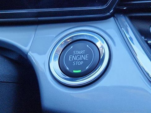 New 2026 Chevrolet Trax LT w/ Driver Confidence Package image 15