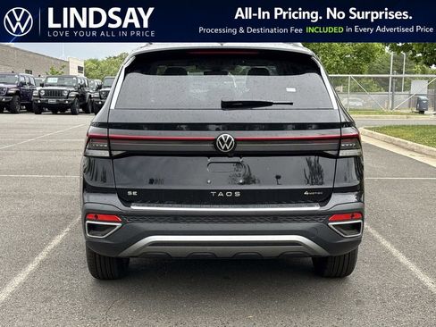 New 2026 Volkswagen Taos SE AWD/4WD image 4