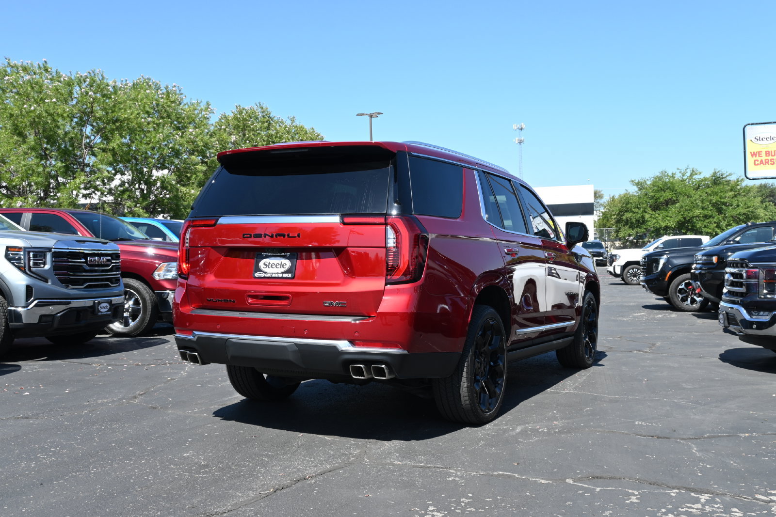 New 2026 GMC Yukon Denali w/ Denali Reserve Package AWD/4WD image 10