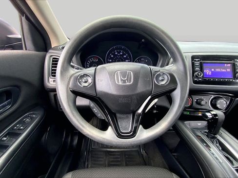 Used 2019 Honda HR-V LX image 6