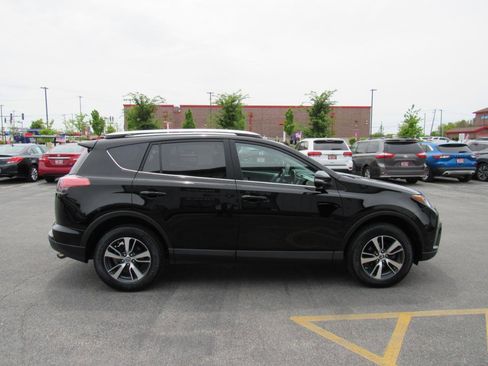 Used 2016 Toyota RAV4 XLE AWD/4WD image 7