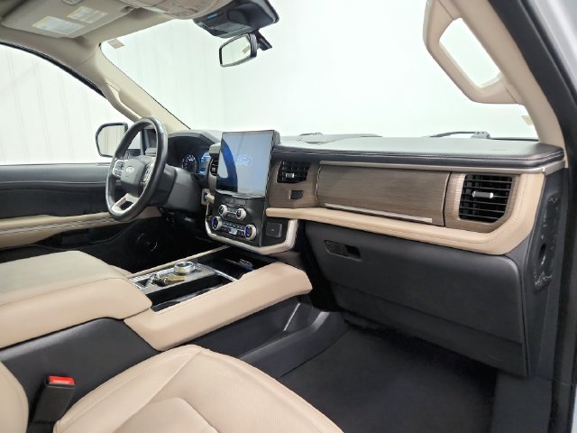 Used 2024 Ford Expedition Limited RWD image 25