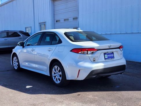 Used 2024 Toyota Corolla LE FWD image 3