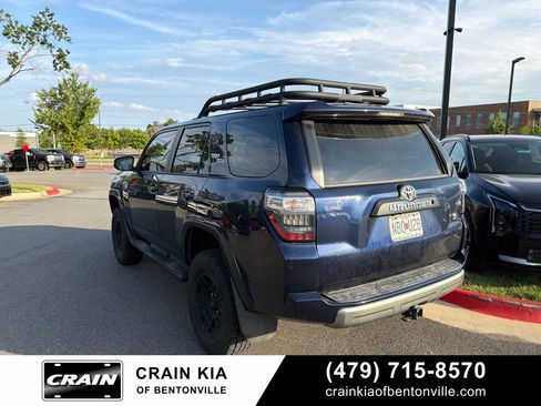 Used 2019 Toyota 4Runner TRD Off-Road AWD/4WD image 2
