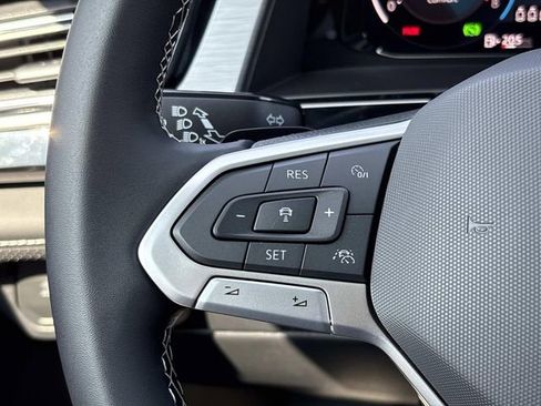 New 2026 Volkswagen Atlas Cross Sport SE image 18