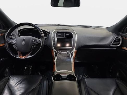 Used 2018 Lincoln MKX Select w/ Select Plus Package AWD/4WD image 10