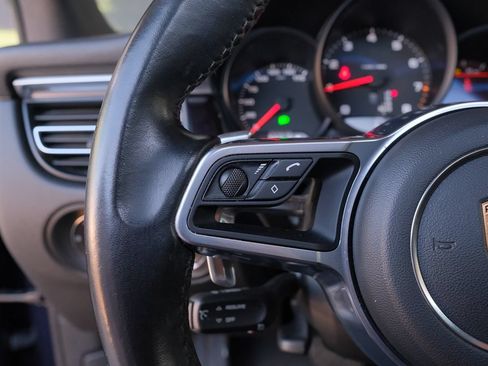 Used 2020 Porsche Macan AWD/4WD image 15