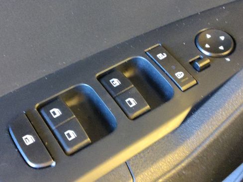 Used 2023 Kia Sportage LX image 27