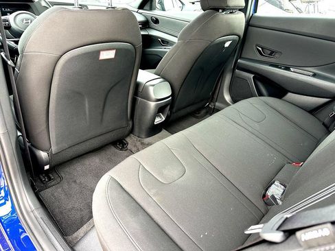 Used 2025 Hyundai Elantra Sport FWD image 22