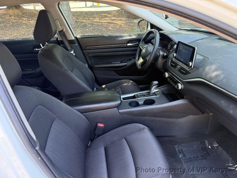 Used 2020 Nissan Altima 2.5 S FWD image 9